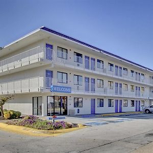 Motel 6 Washington Dc - Capitol Heights Largo Exterior photo