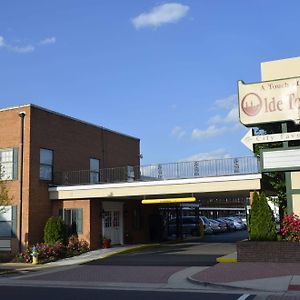 Olde Towne Inn Manassas Exterior photo