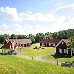 Apartamento Hagbards By Gardspensionat Sloinge Exterior photo