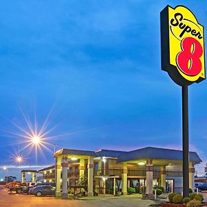 Hotel Super 8 By Wyndham Shawnee Exterior photo