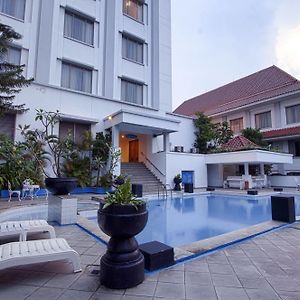 Hotel Sahid Jaya Solo Exterior photo