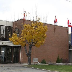 Deluxe Inn Toronto Exterior photo