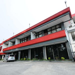 Benteng Hotel Bukittinggi Exterior photo