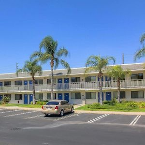 Vagabond Inn Sylmar Los Ángeles Exterior photo