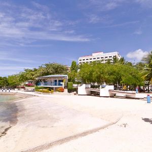 EGI Resort y hotel Isla de Mactán Exterior photo