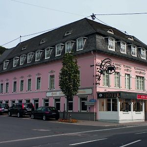 Hotel Gastehaus Blaue Ecke Adenau Exterior photo
