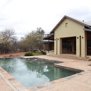 Lili Bush Guesthouse Hoedspruit Exterior photo