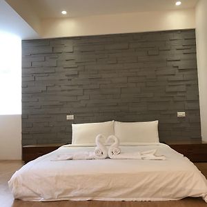 Apartamento Happiness Dot Tamsui Exterior photo