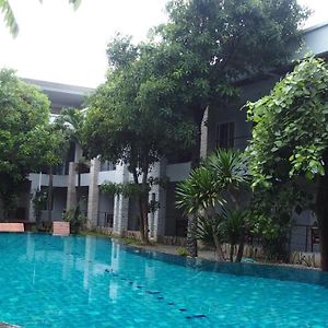 The Garden Pool Resort Pattaya Exterior photo