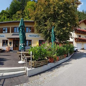 Gasthof Weingrill Hotel Friesach  Exterior photo