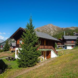 Apartamento Chalet Bambi Rosswald Exterior photo