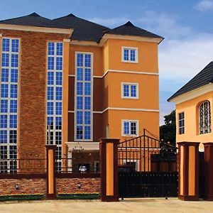 De Royal Legacy Hotel And Suites Umuahia Exterior photo