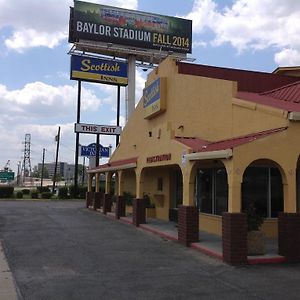 Scottish Inn Waco Exterior photo