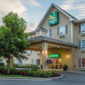 Quality Inn Airport Moncton Exterior photo