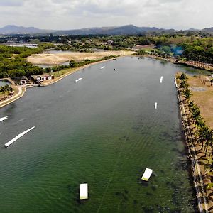 Lago De Oro Batangas Exterior photo
