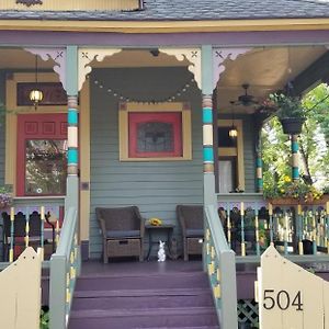 The Mardi Gras House Bed and Breakfast Mobile Exterior photo
