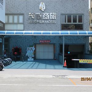 Mao Hua Motel Taichung Exterior photo