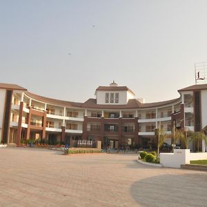 Lords Resort Chotila Rajkot Exterior photo