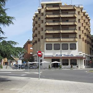 Hotel Vianetto Huesca Exterior photo