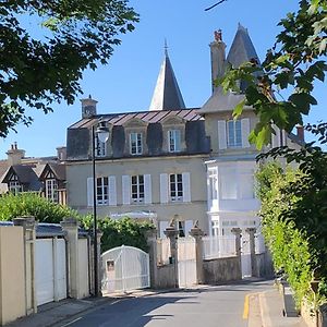 Hotel Dday Aviators Le Manoir Arromanches-les-Bains Exterior photo