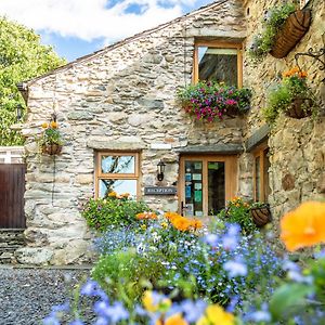 Hotel The Wayside And Whisky Barn Whitbeck Exterior photo