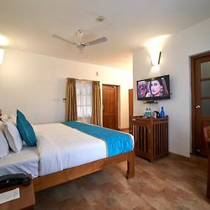 Kailash Beach Resort Pondicherry Exterior photo