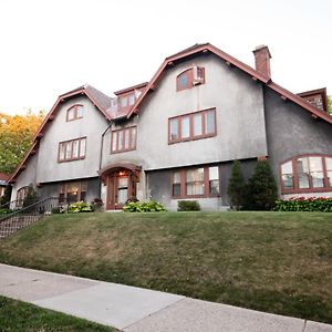 Leonard At Logan House Bed and Breakfast Grand Rapids Exterior photo