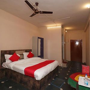 Hotel Oyo 28643 Sai Yatri Niwas Bilāspur Exterior photo