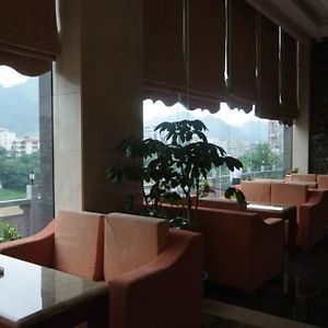 Baoxin Hotel Tongren  Interior photo