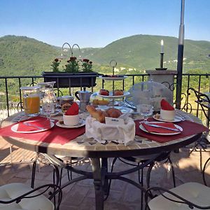 Casale Flaminia Bed and Breakfast Spoleto Exterior photo