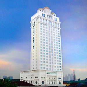 Hotel Golden Tulip Legacy Surabaya Exterior photo