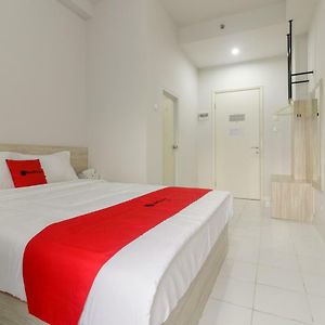 Reddoorz Apartment @ Dramaga Tower Bogor Exterior photo
