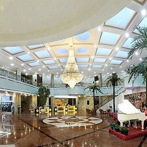 Yuanlin Hotel Changji Interior photo