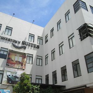 Stonestown Suites Cagayán de Oro Exterior photo