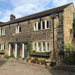 Over The Bridge Guest House Ripponden Exterior photo