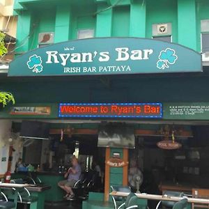 Hotel Ryan'S Bar Pattaya Exterior photo
