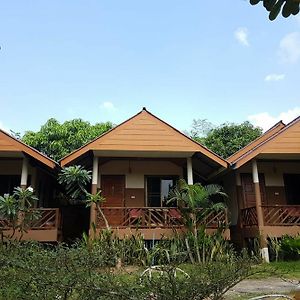 Chilling Hill Guesthouse Pai Exterior photo