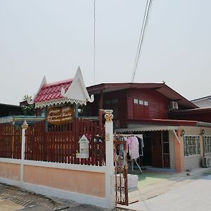 Muangluangraek Homestay Sukhothai Exterior photo