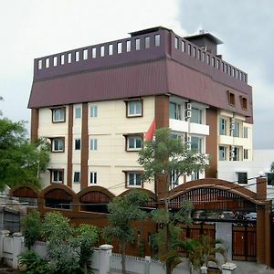 Hotel Grand Kasira Yakarta Exterior photo