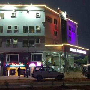 Hotel Landmark Bhubaneswar Exterior photo