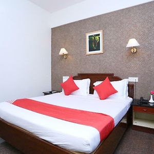 Hotel OYO 22875 Deliza Residency Thrissur Exterior photo