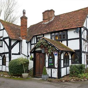 The Old Farmhouse Bed and Breakfast Windsor Exterior photo