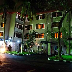 Chesterfield Hotel & Suites Lagos Exterior photo