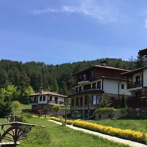 Hotel Хотел Планински Кът Dorkovo Exterior photo