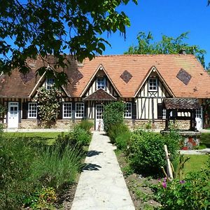 le clos Sainte Helene Bed and Breakfast Glos-sur-Risle Exterior photo