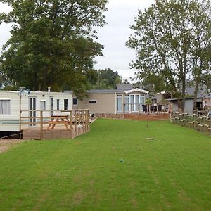 L'Ancyze Hostal Le Torp-Mesnil Exterior photo