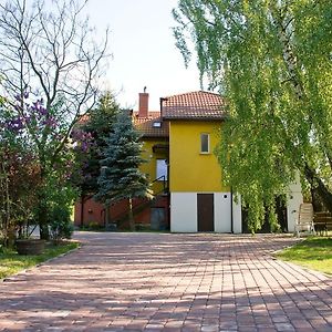Apisoltysowka Villa Powązki Exterior photo
