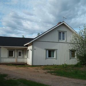 Hotel Ahkula House Lemmenjoki Exterior photo