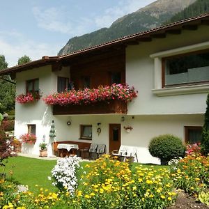 Apartamento Haus Rosi Sankt Leonhard im Pitztal Exterior photo