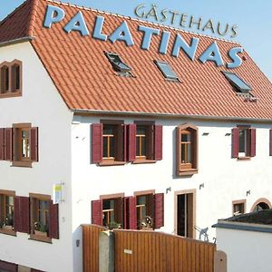 Hotel Gastehaus Palatinas Bochingen Exterior photo